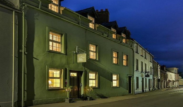 Brecon Hotel Coach House
