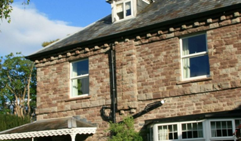 Brecon Hotel Nythfa House