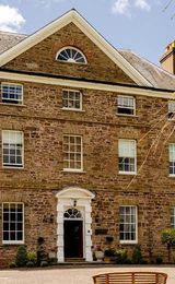 Brecon Hotel Peterstone Court