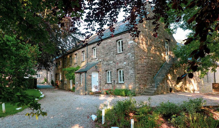 Brecon Hotel Tall Johns