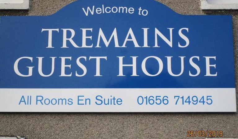 Bridgend Hotel Tremains Guest House