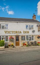 Cowbridge Hotel Victoria Inn