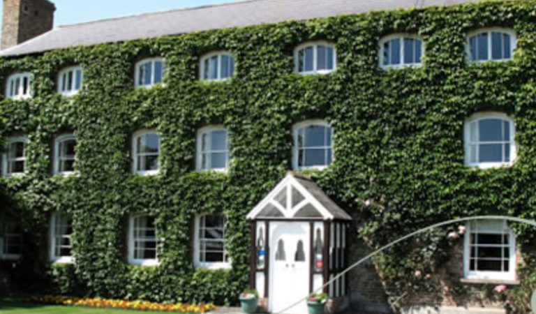 Newport Hotel Brickhouse